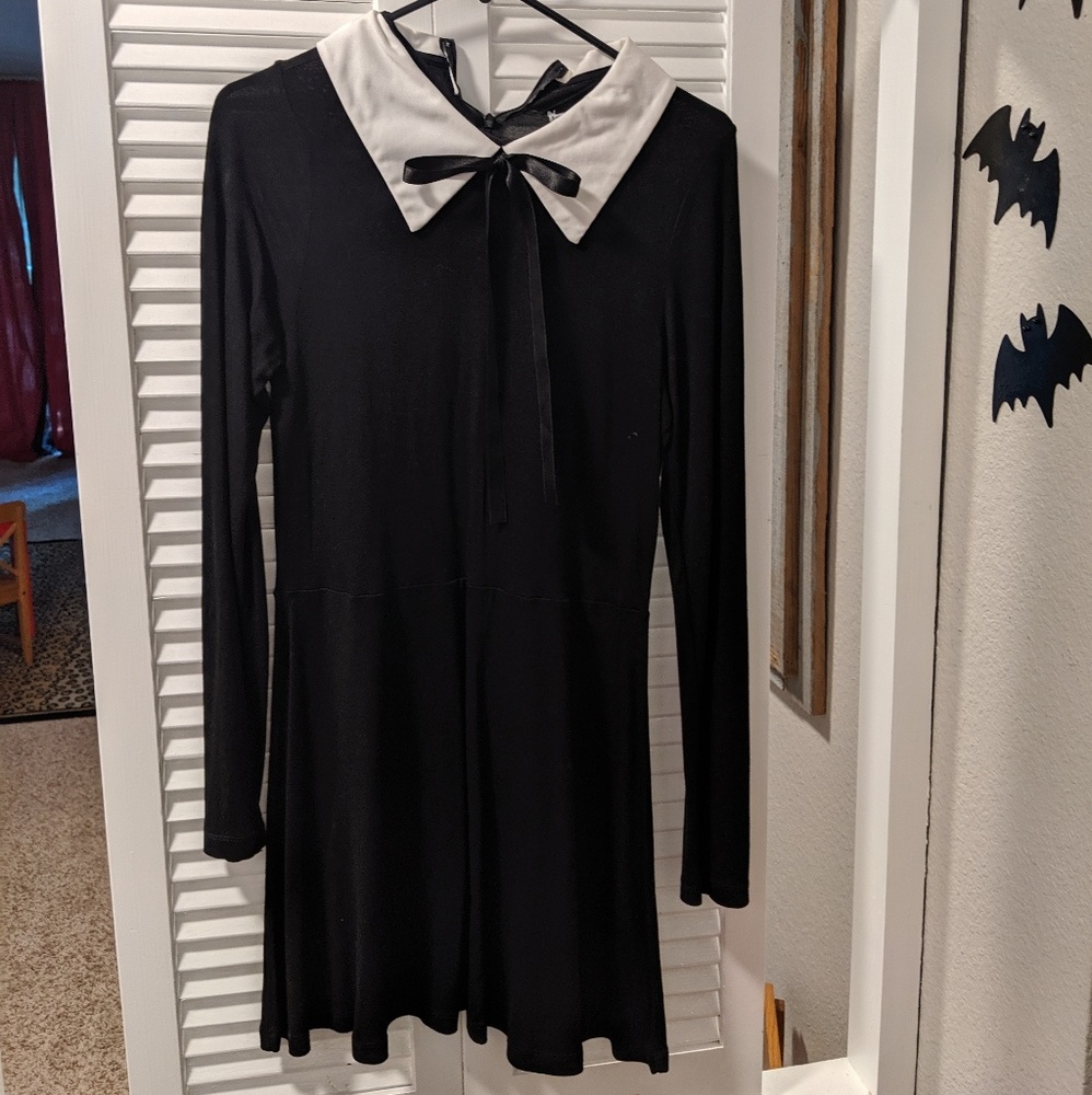 Thursday Dress by Disturbia